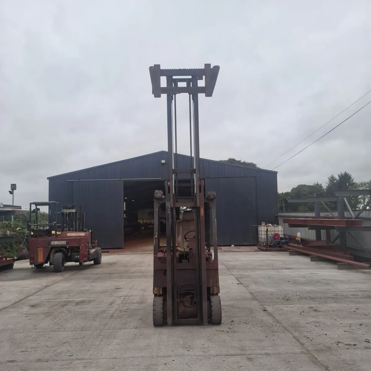 Forklift - Image 2