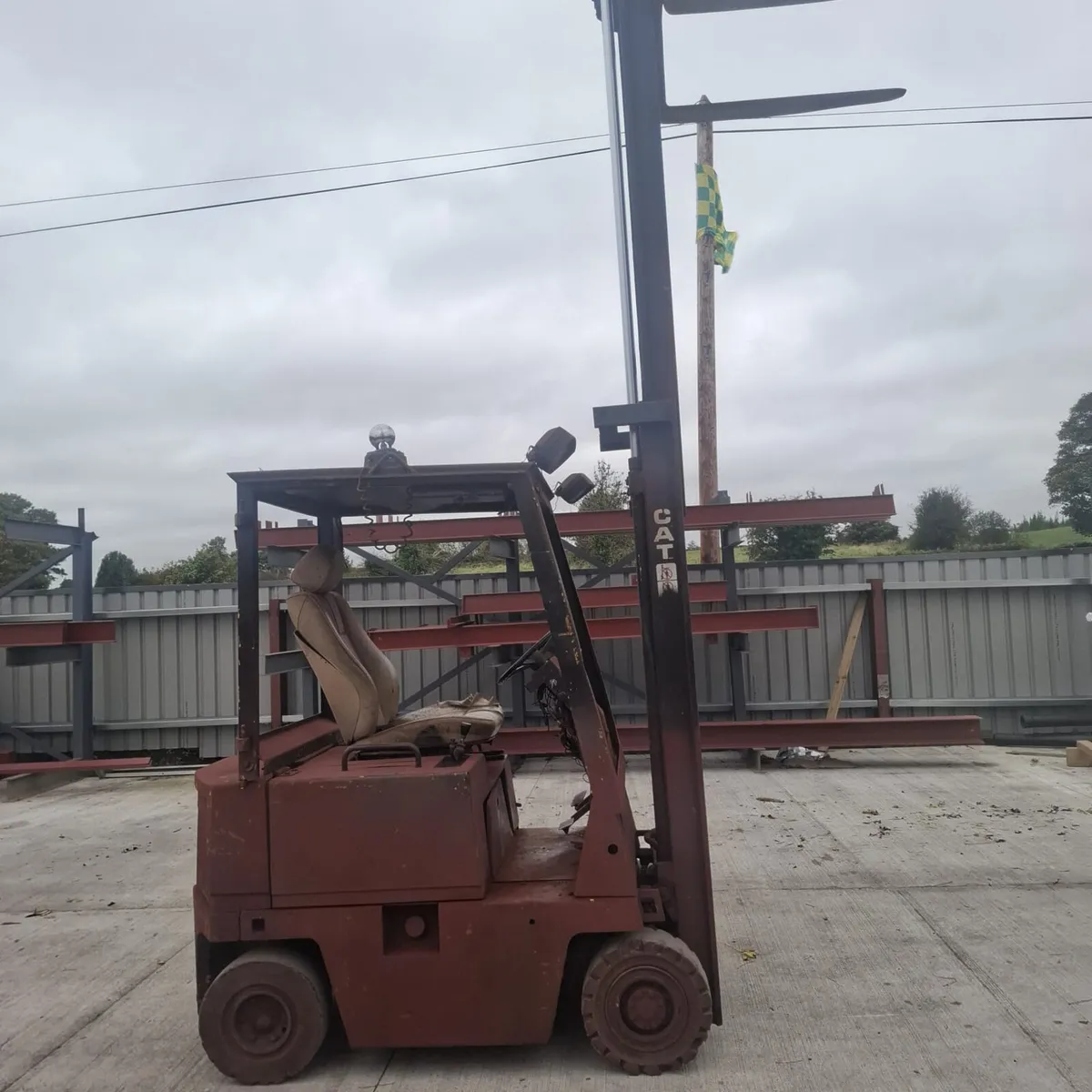 Forklift - Image 3
