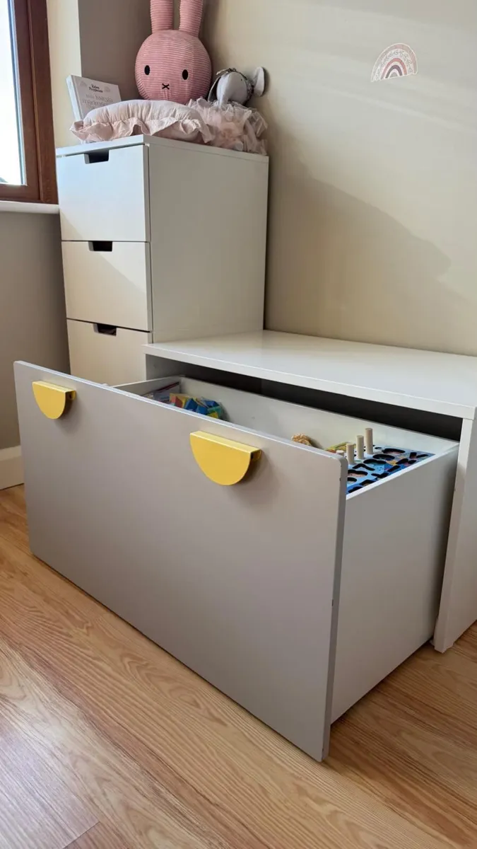 Chest of Drawers - Image 4