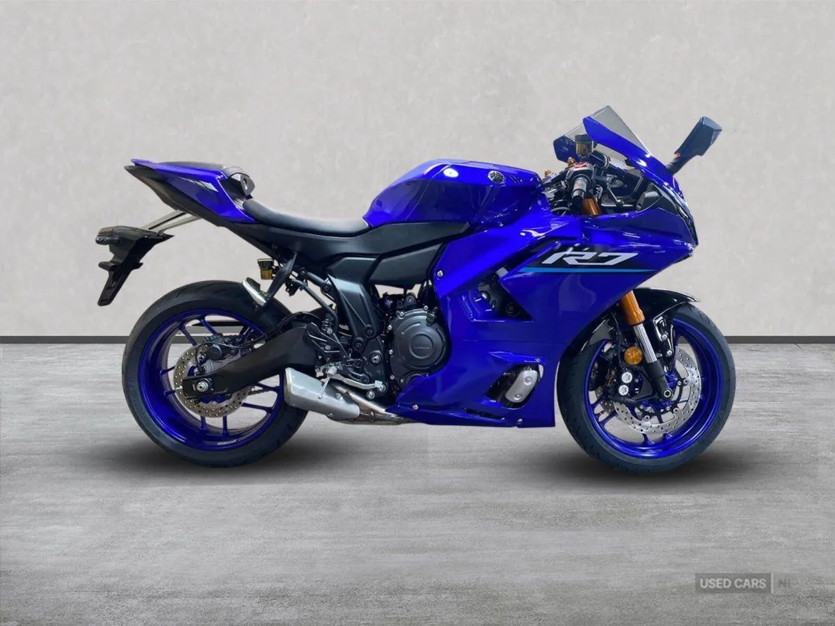 YAMAHA YZF New R7--SPECIAL OFFER - Image 1