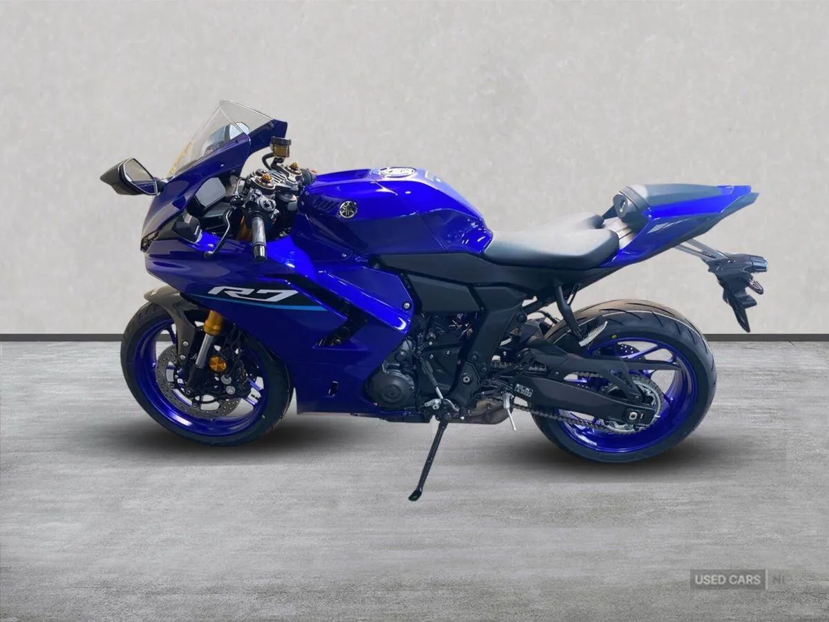 YAMAHA YZF New R7--SPECIAL OFFER - Image 2