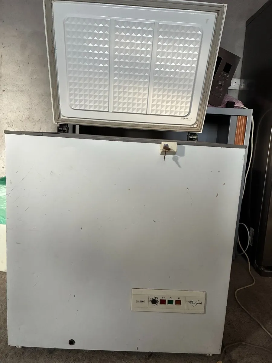 Chest Freezer - Image 2