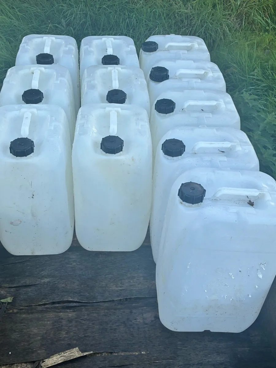 25ltr drums