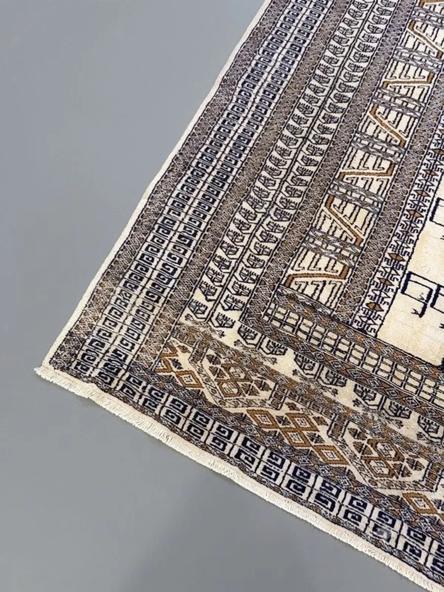 Semi Antique Yazd Iranian Hand-Knotted Rug - Image 2