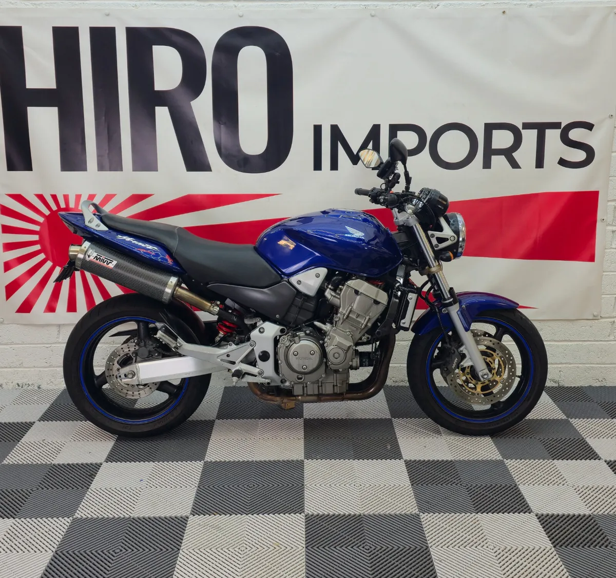 2002 honda CB900 Hornet - Image 1