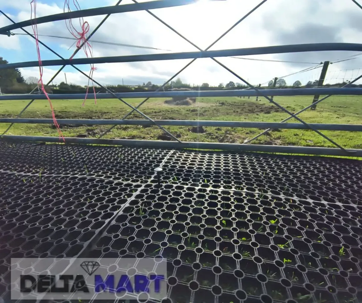 5ft x 3ft Grass Rubber Mat – Heavy Duty Outdoor - Image 2