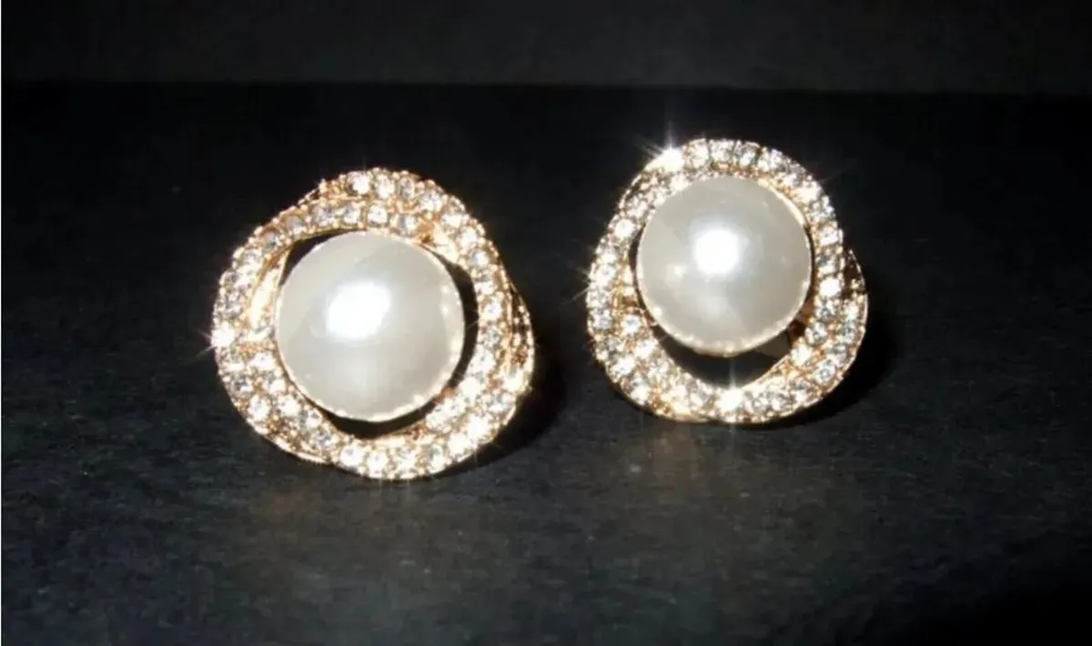 Vintage Harrods Clip-On Earrings – Unworn / New - Image 4