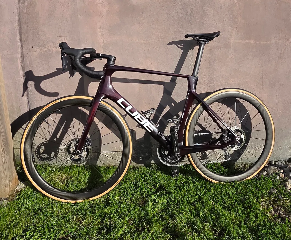 Cube Agree Road bike - Image 1