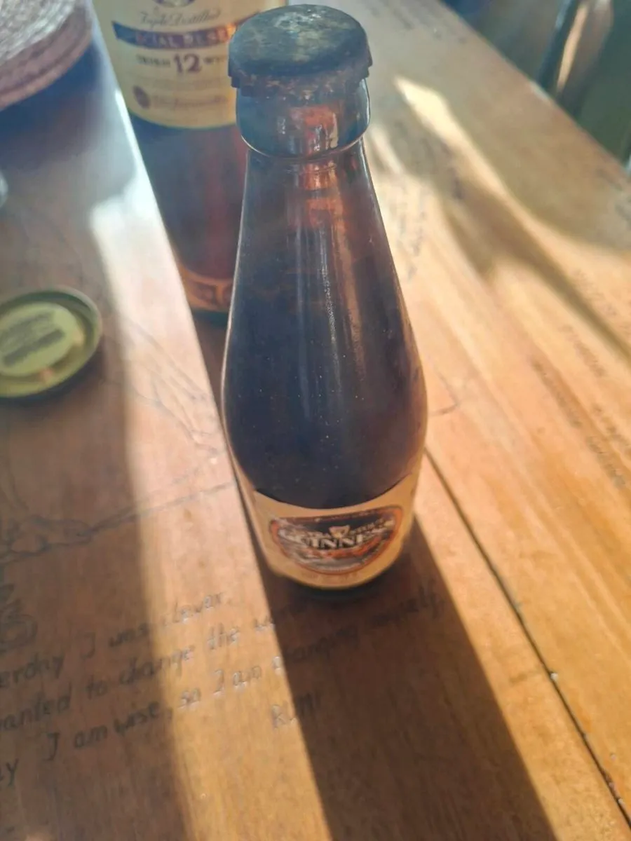 Vintage bottle GUINNESS [FULL] - Image 4