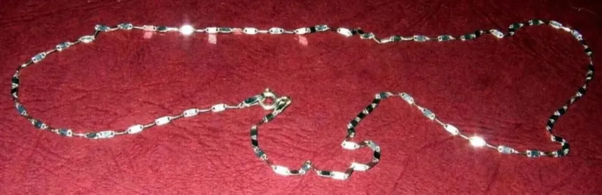 Vintage 9ct White Gold Necklace-Unisex - Image 1