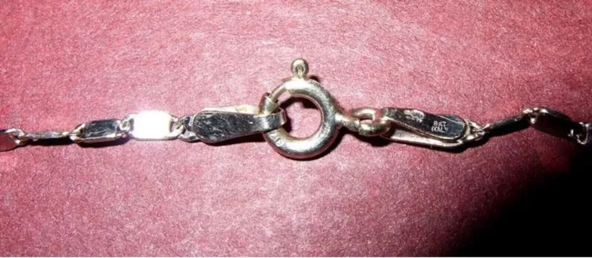 Vintage 9ct White Gold Necklace-Unisex - Image 2