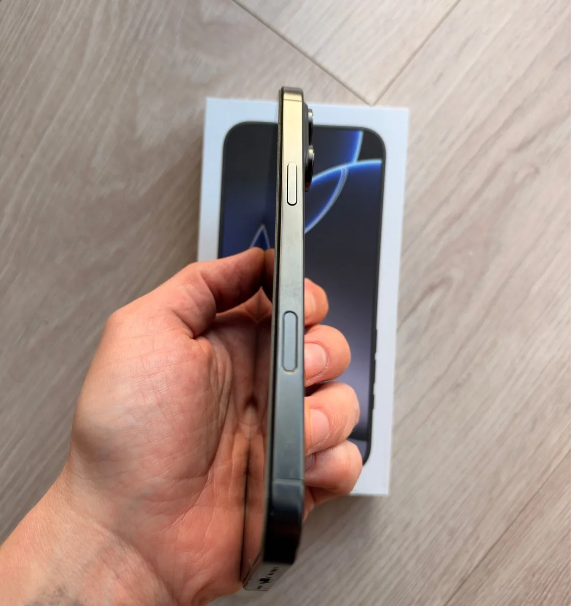 Iphone 16 Pro Max 256GB Black Titanium - Image 3