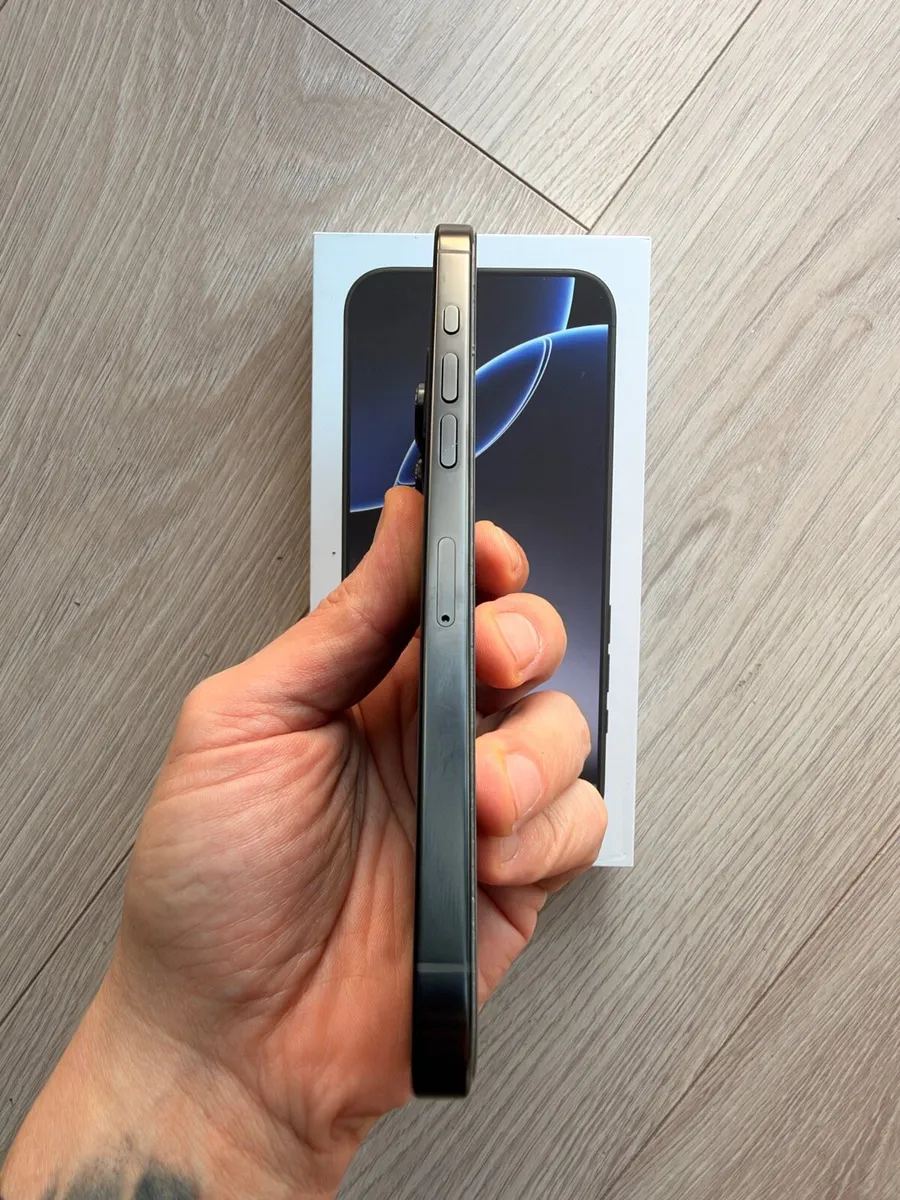 Iphone 16 Pro Max 256GB Black Titanium - Image 4