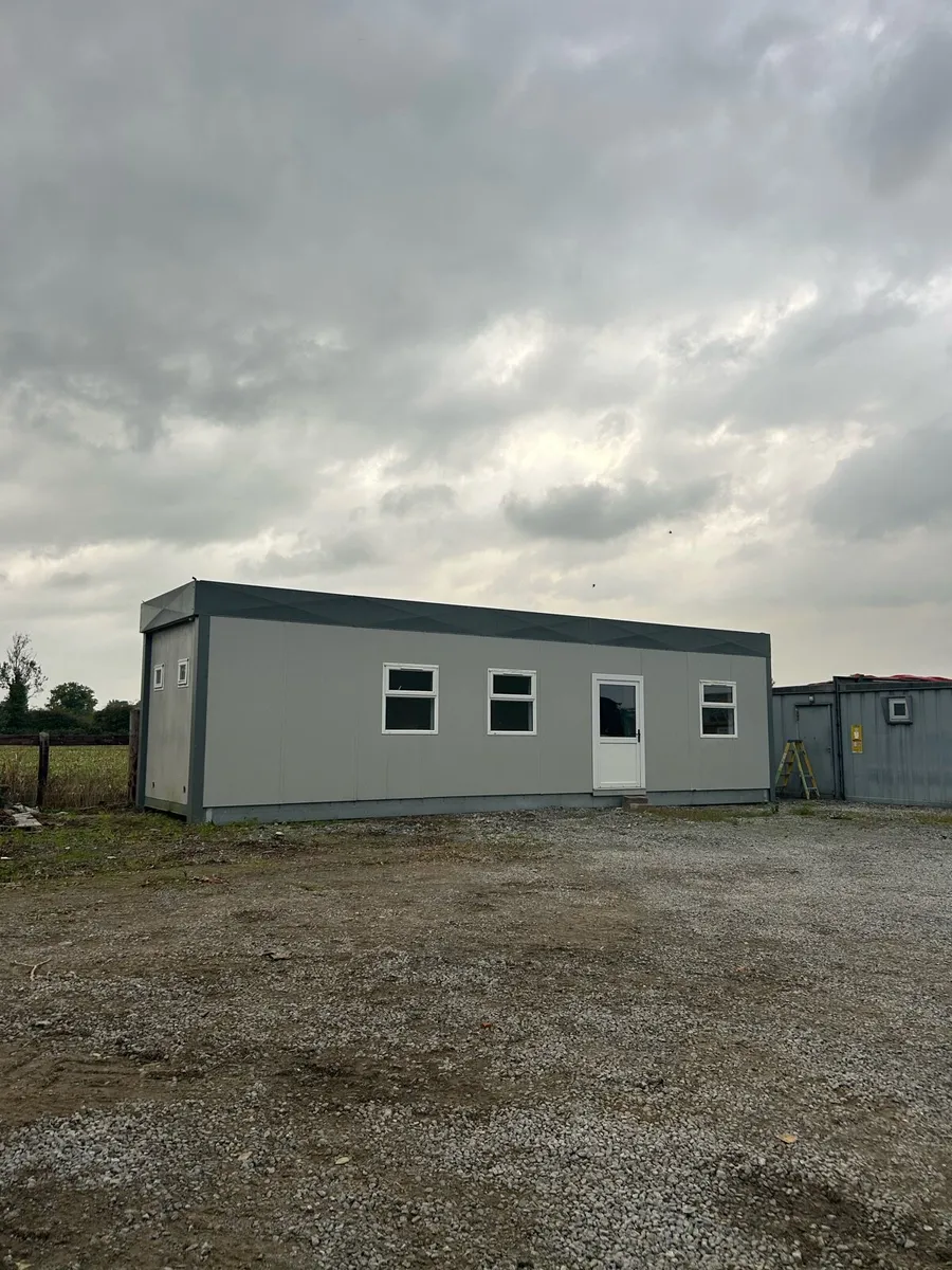 Modular office unit 12mx3.2m - Image 1