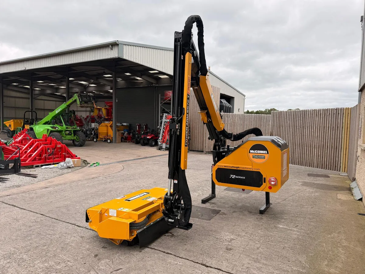 New McConnel 6572T Hedgecutter - Image 3