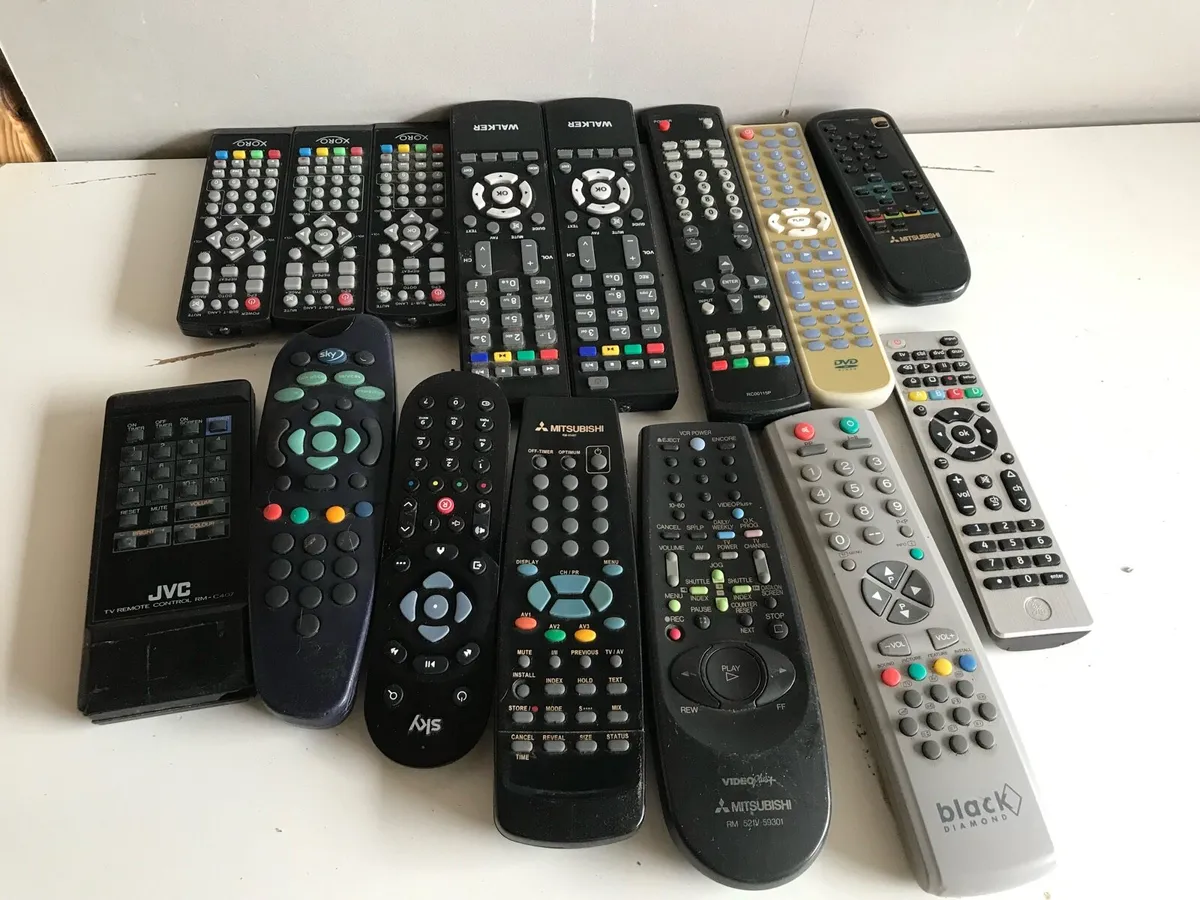 Electronic items - Image 1