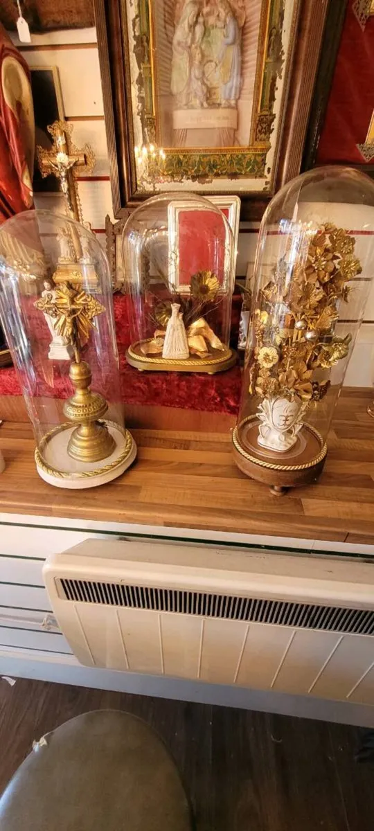 Glass Globe Display 50 eu.each. - Image 1