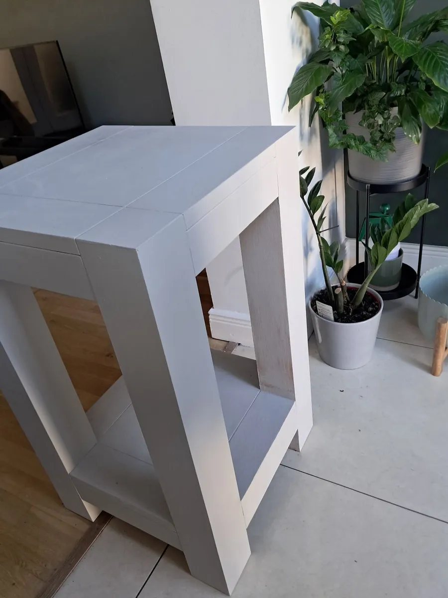 Table for living / Dining room - Image 1