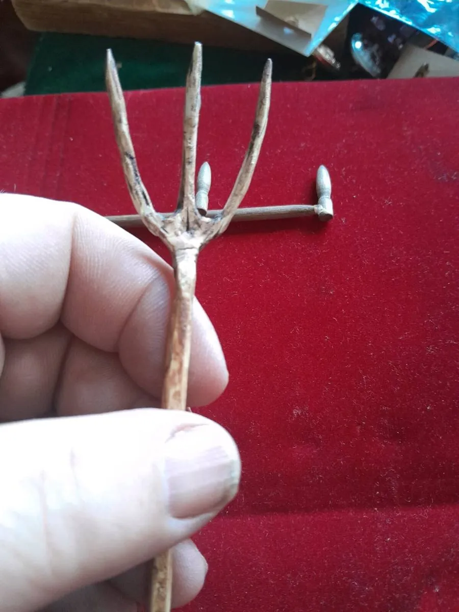 Vintage miniature hand made tools - Image 3