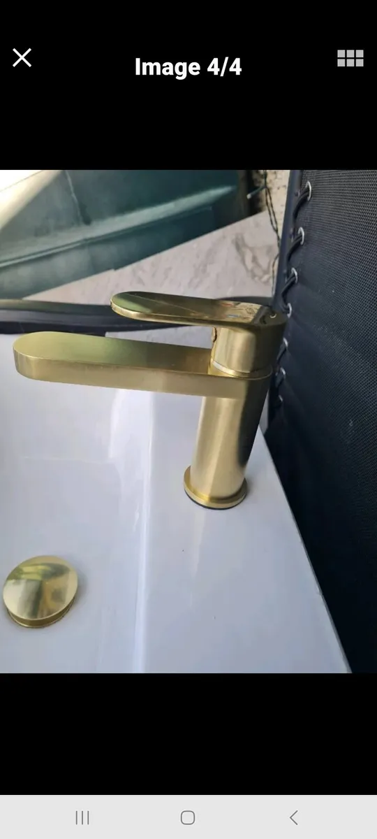 Bathroom sink - Image 2