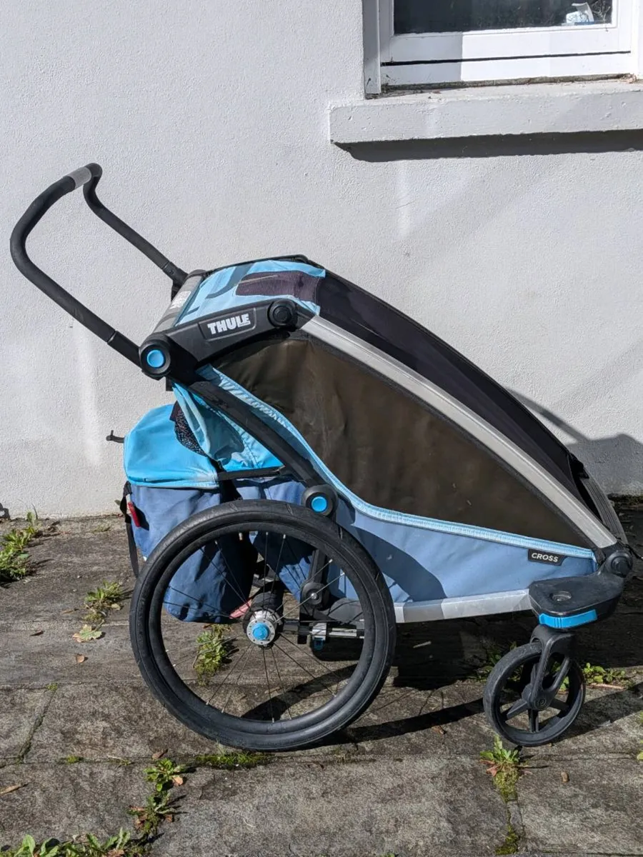Thule Chariot Cross Double bike trailer - Image 1