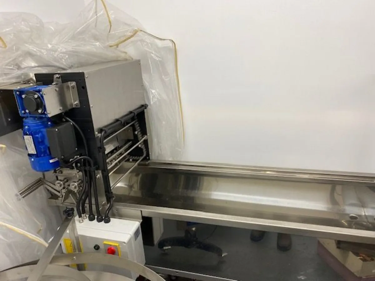 Beekeeping equipment - Image 1