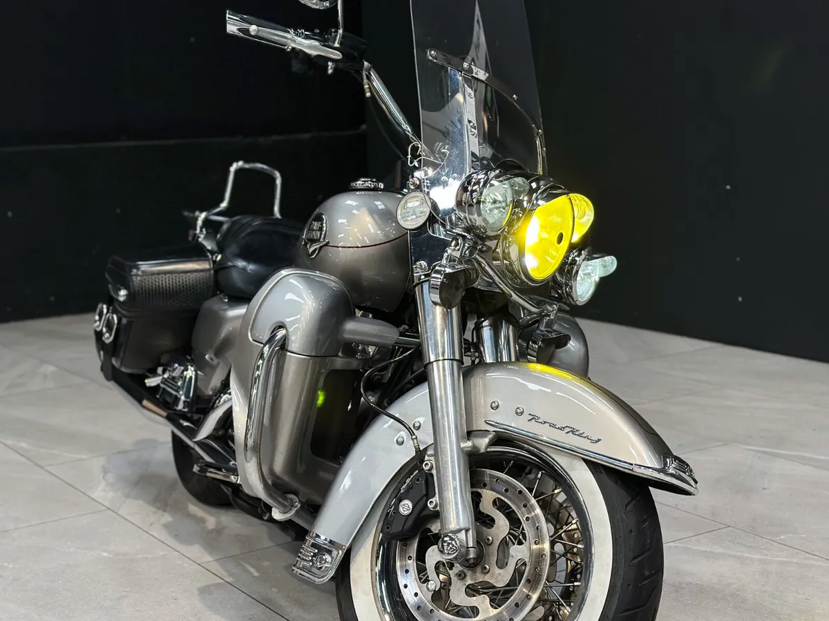 HARLEY DAVIDSON ROAD KING - Image 4