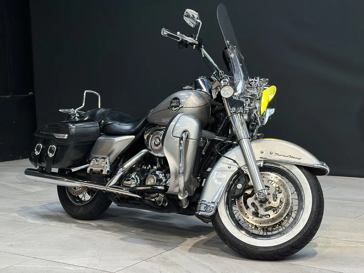 HARLEY DAVIDSON ROAD KING - Image 1