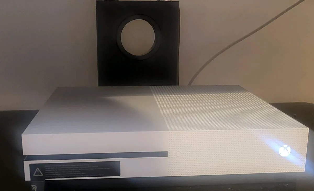 Xbox One S with games. - Image 2