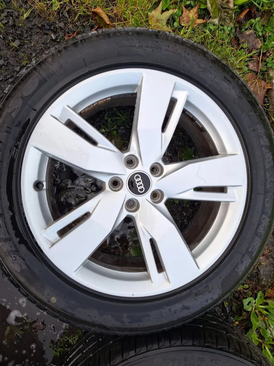 19" Genuine Audi Q5 S Line Alloys with tyres - Image 3