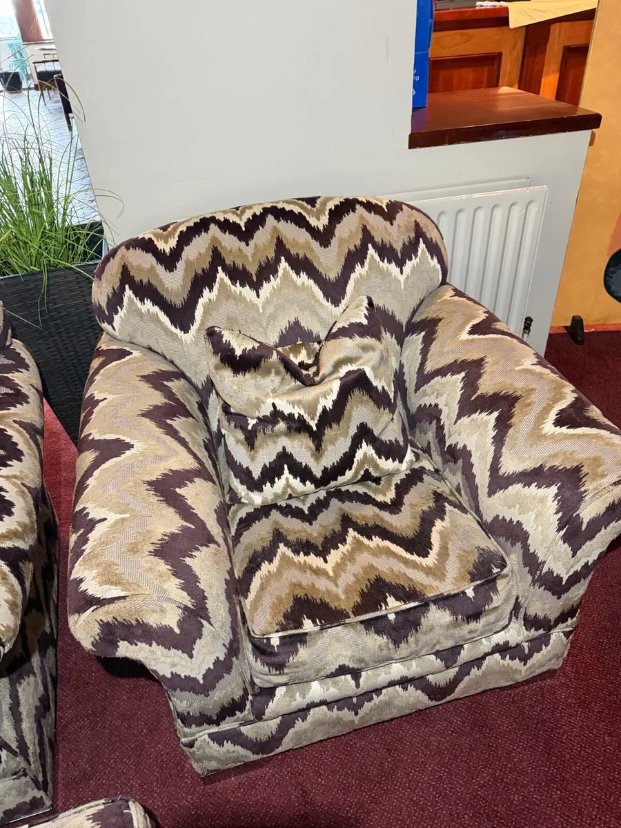 2 Parker Knoll Arm Chairs and Foot Stool - Image 1