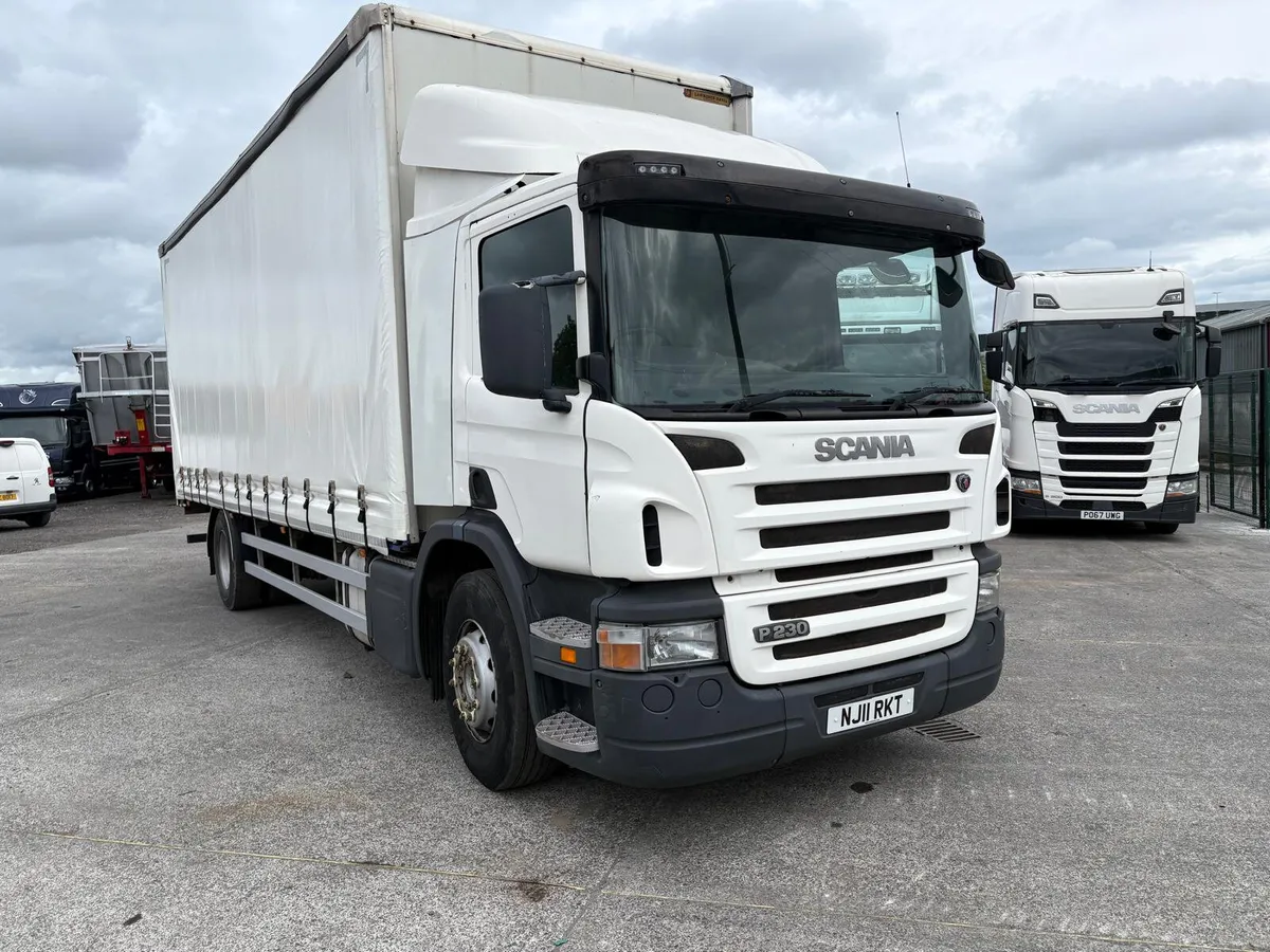 2011 Scania P 230 Curtain Sider 4x2 On Air . - Image 1