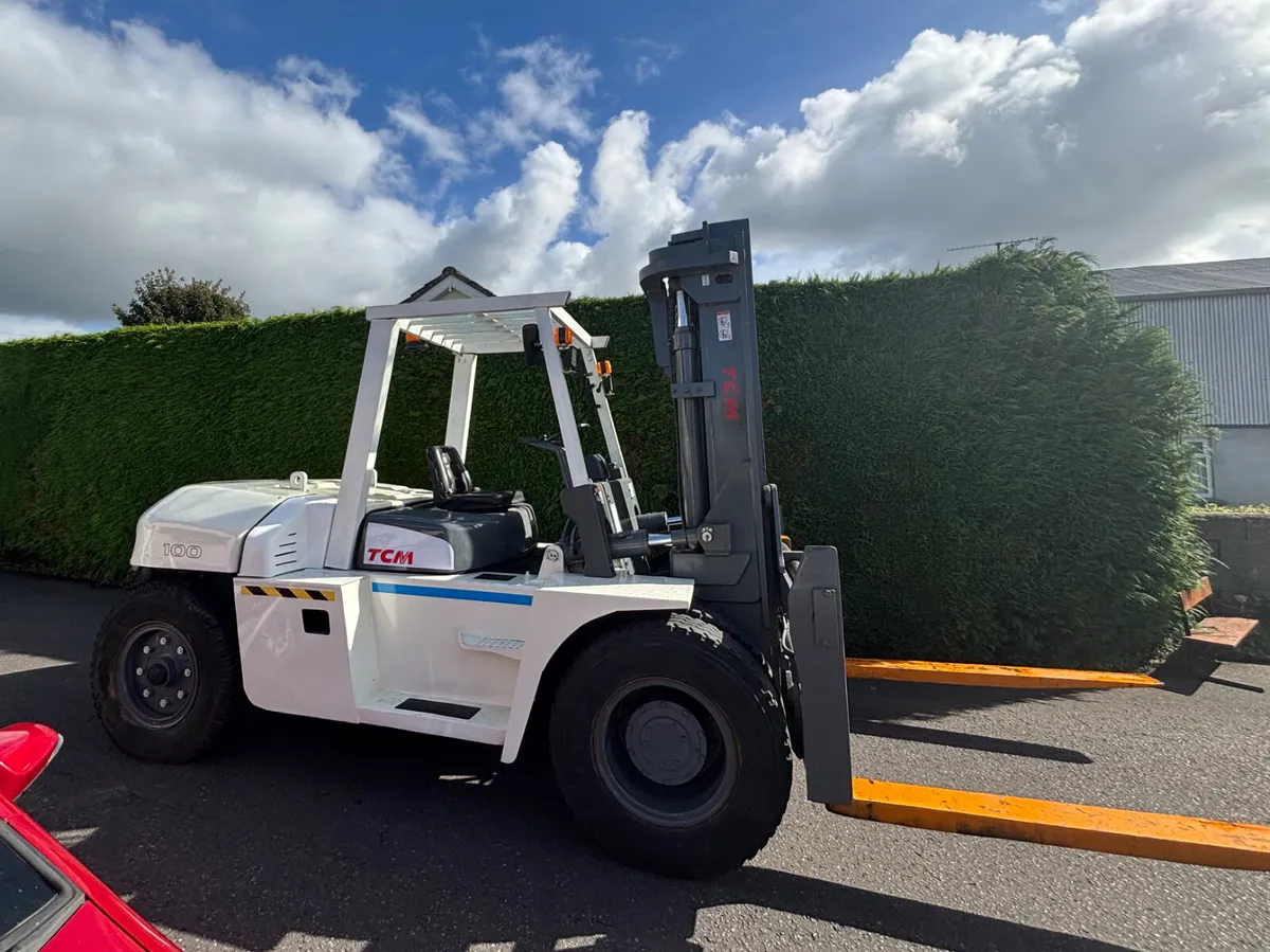 10 ton TCM Diesel forklift - Image 3