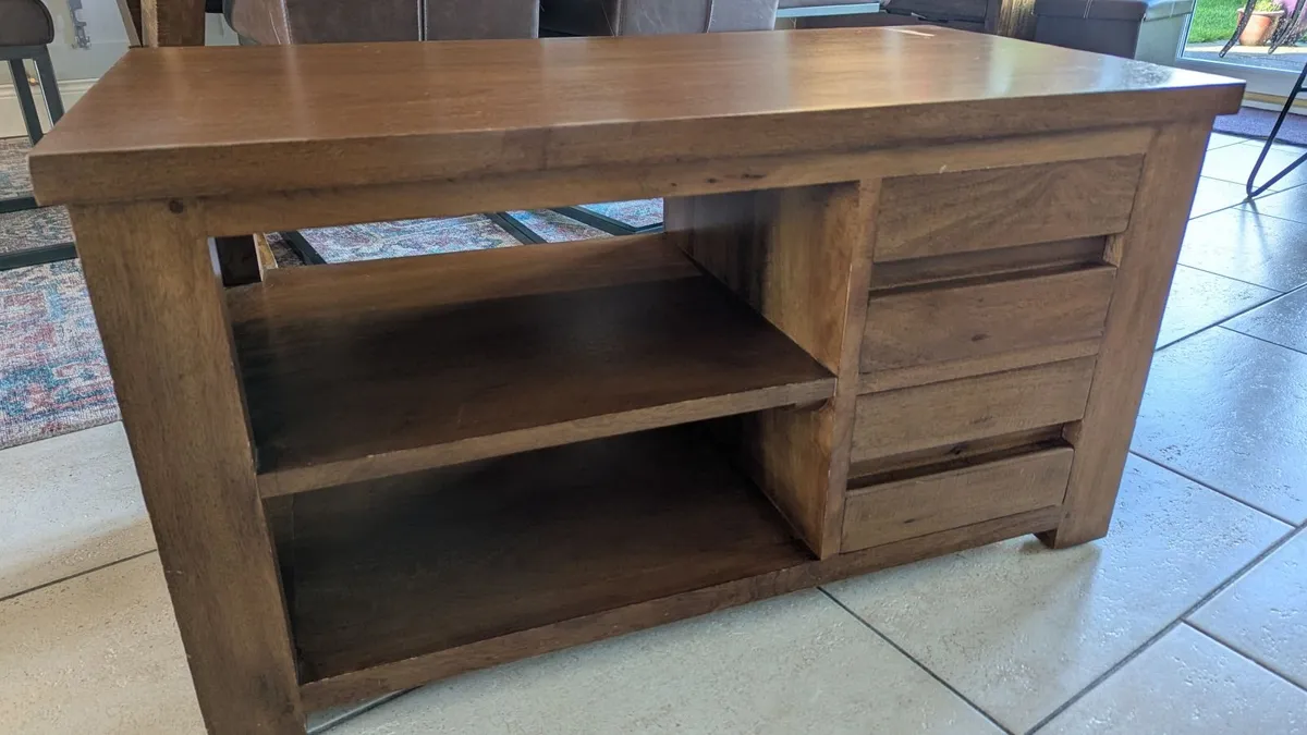 TV unit - Image 1