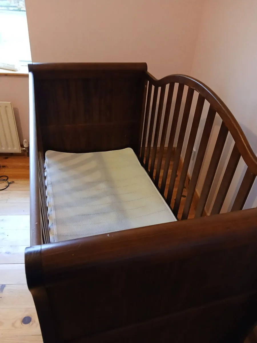 BR Baby Cot Bed with Storage & Mattress - Image 3