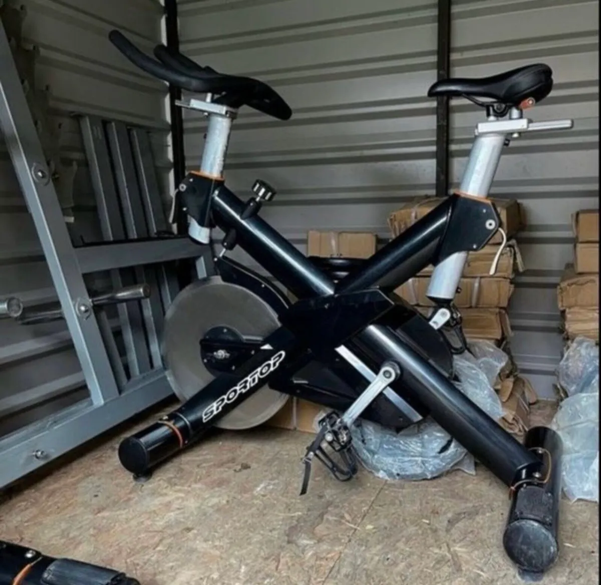 30kg FLYWHEEL Sportop cb8500 spin bike.