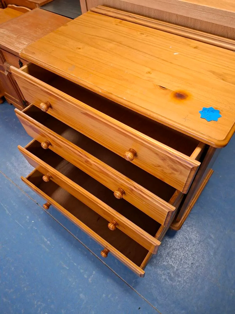 PINE CHEST OF DRAWERS 4 DRAWER - Image 2