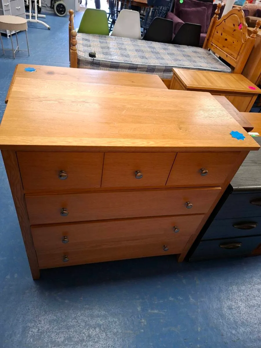 CHESTCOF DRAWERS - 4 DRAWER - Image 1