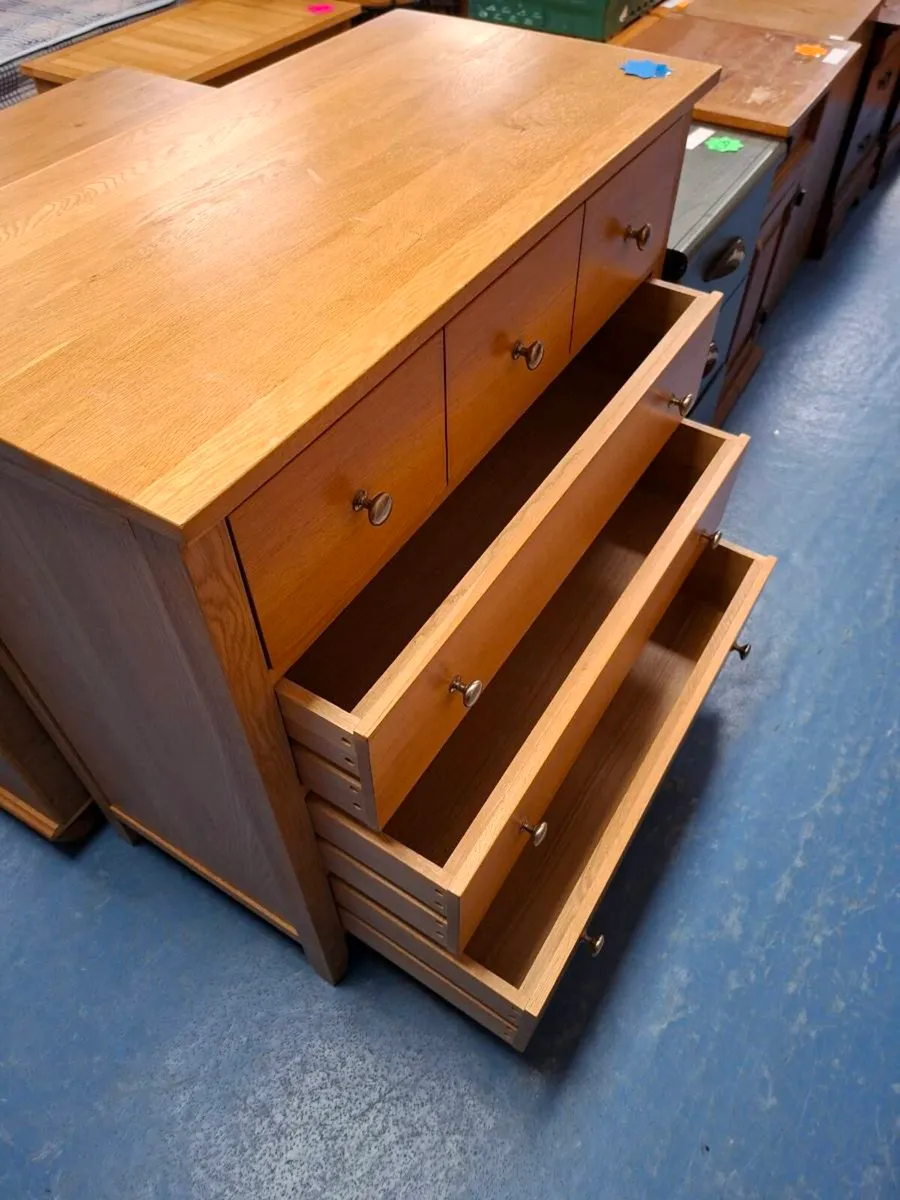 CHESTCOF DRAWERS - 4 DRAWER - Image 3