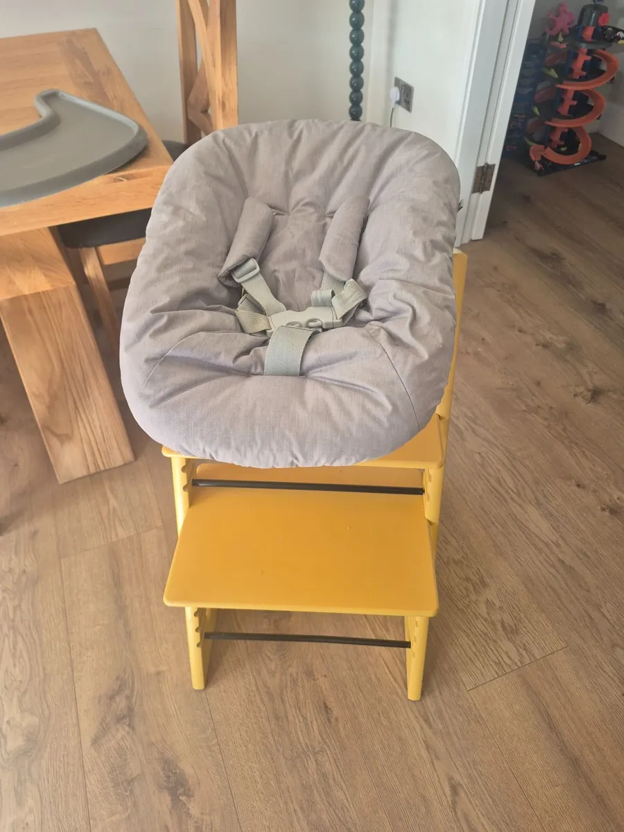 Baby/toddler high chair - Image 1