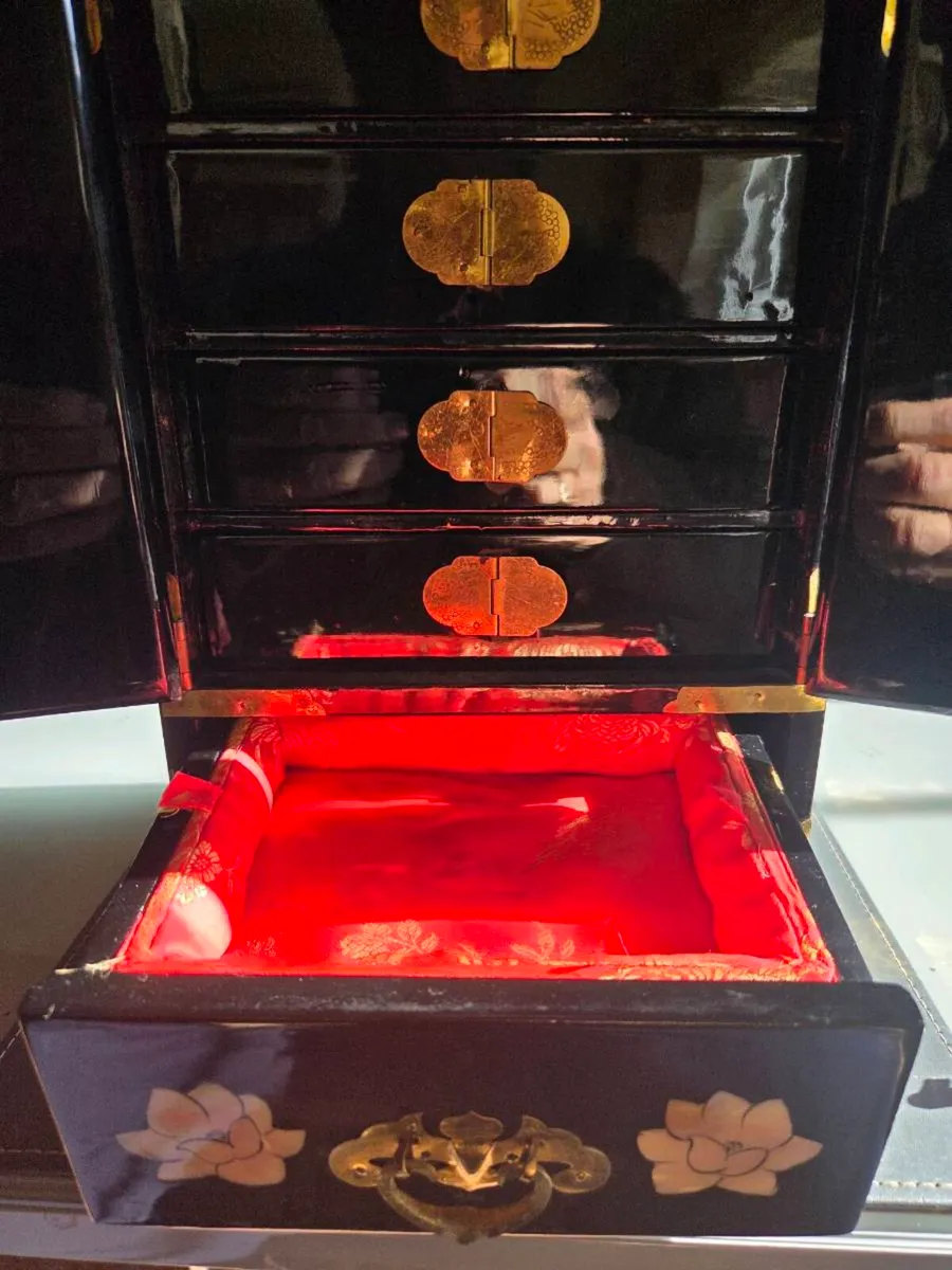 Jewellery box - Image 2