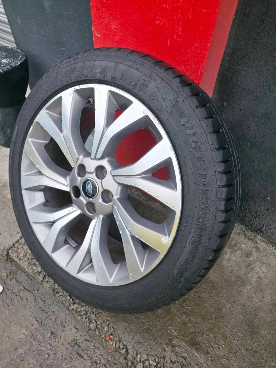 Range rover alloy wheels 21 inch - Image 1