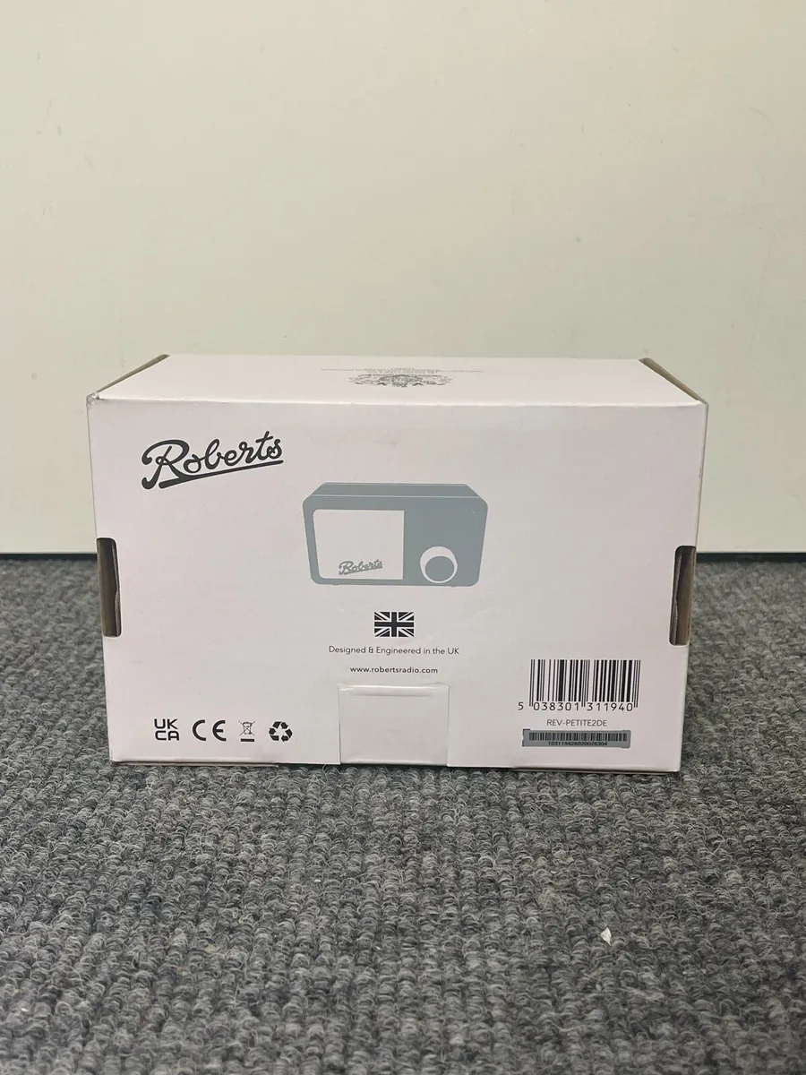 Roberts Portable Radio - Image 2