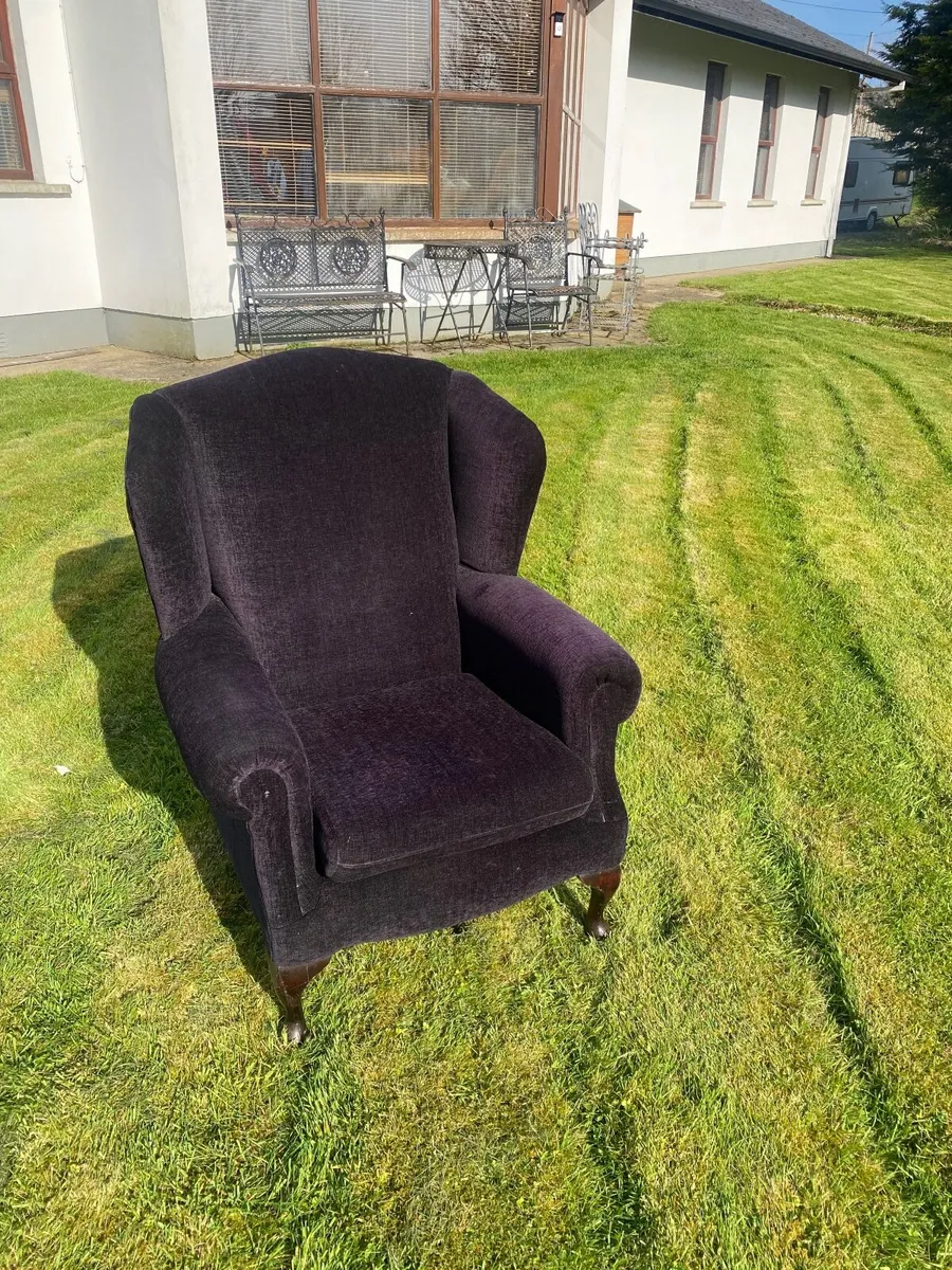 Queen Anne Comfy Wingback Chair - Image 2