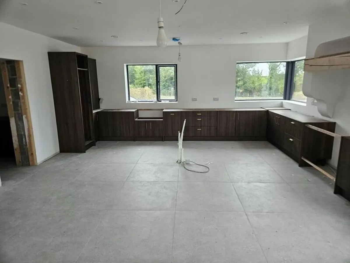 Brushed Concrete Effect Tile - Image 3