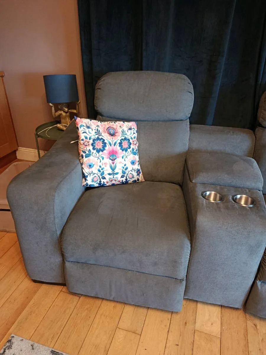 Electric reclining Sofa - Image 2