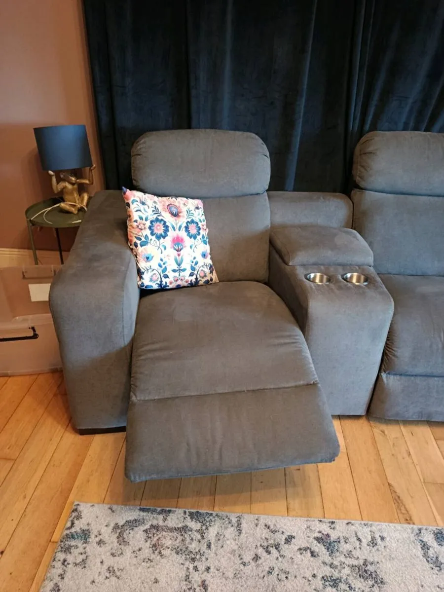 Electric reclining Sofa - Image 4