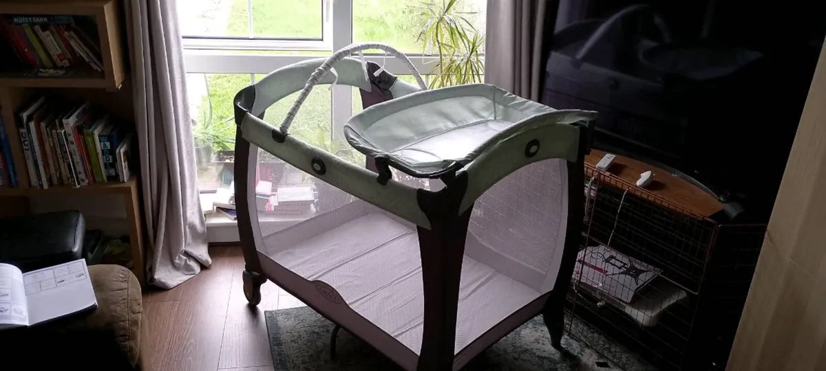 Baby travel cot GRACO ELECTRA - Image 1