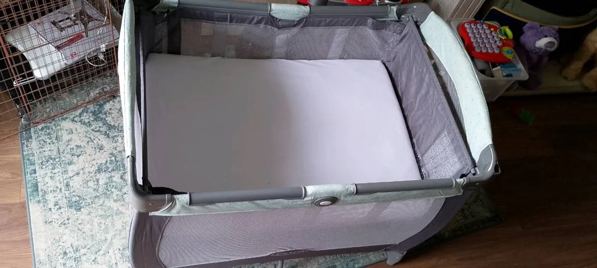 Baby travel cot GRACO ELECTRA - Image 3