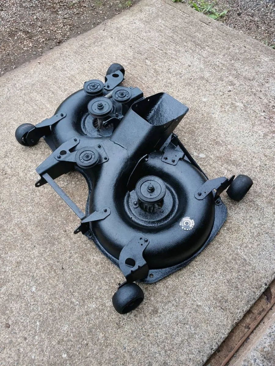 Replacement Husqvarna 42" deck - Image 1